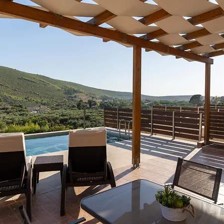 度假居 Maritina Anafonítria